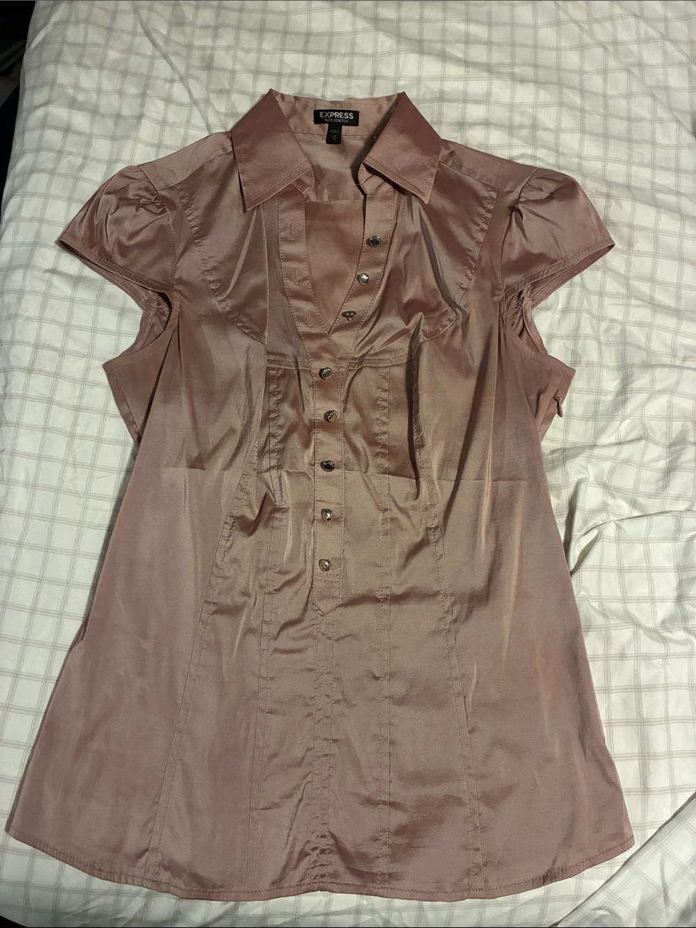 Express Satin Short-Sleeve Button Front Top in Mauve